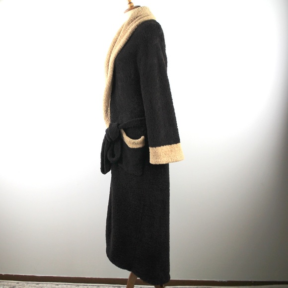 Barefoot Dreams Black and Tan Robe - Picture 3 of 6